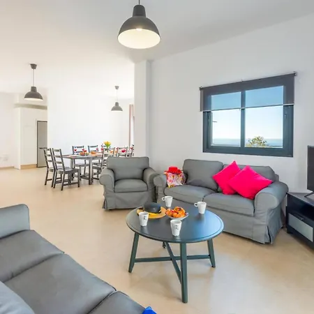 Villa Ladera Sol By *