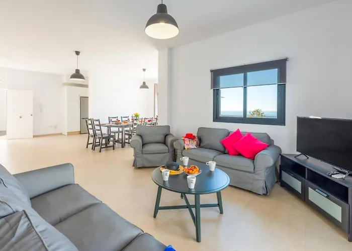 Villa Ladera Sol By *